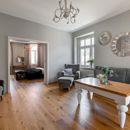 Apartament Szafran - Sudeckie Historie ドゥシュニキ・ズドルイ エクステリア 写真